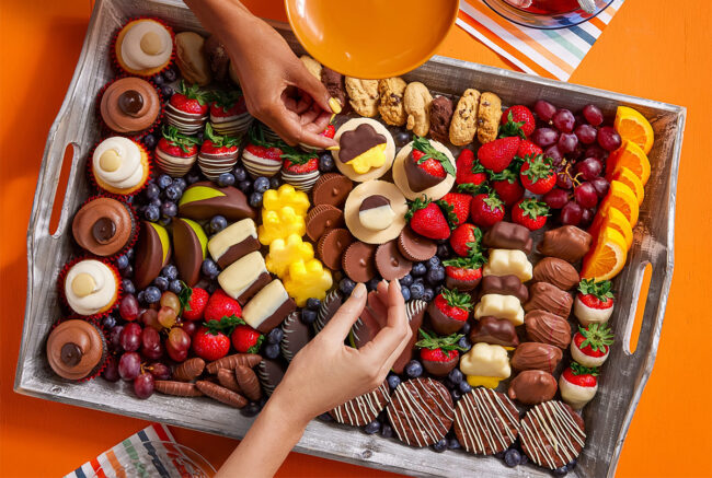 Edible_DessertBoard.jpg