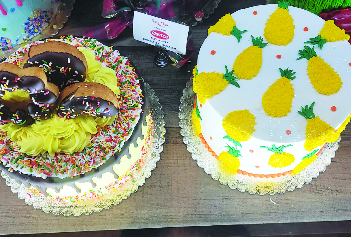 White Wedding Cake Dummy in India, For Bakery, Size: Varied Sizes