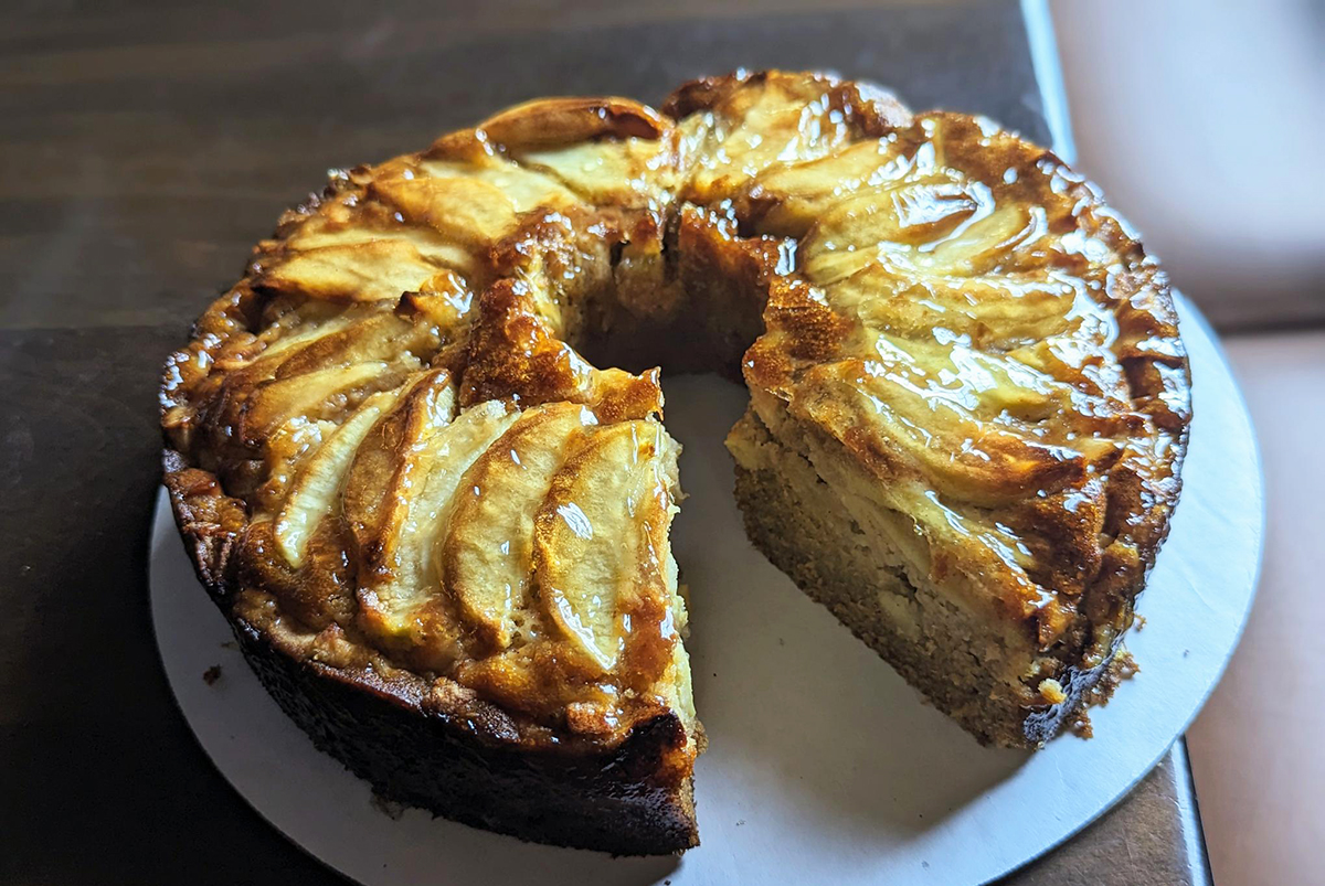Upside-Down Apple Honey Cake For Rosh Hashanah | Recipes