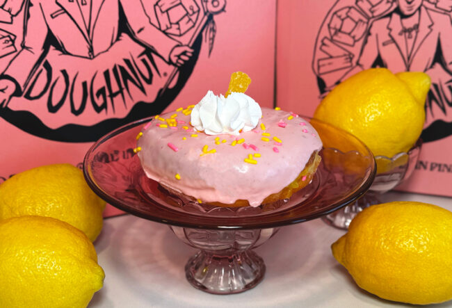 VoodooDoughnut_StrawberryLemonadeStand.jpg